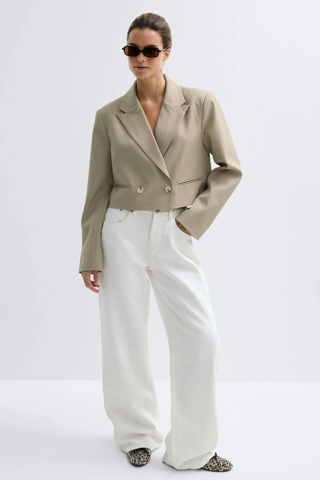 Short double breasted blazer