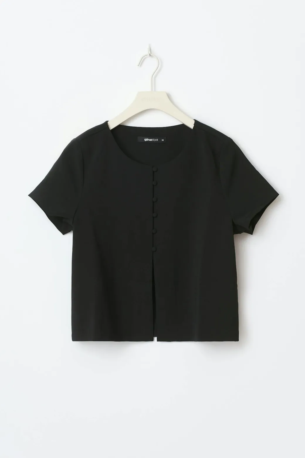 Short sleeve top