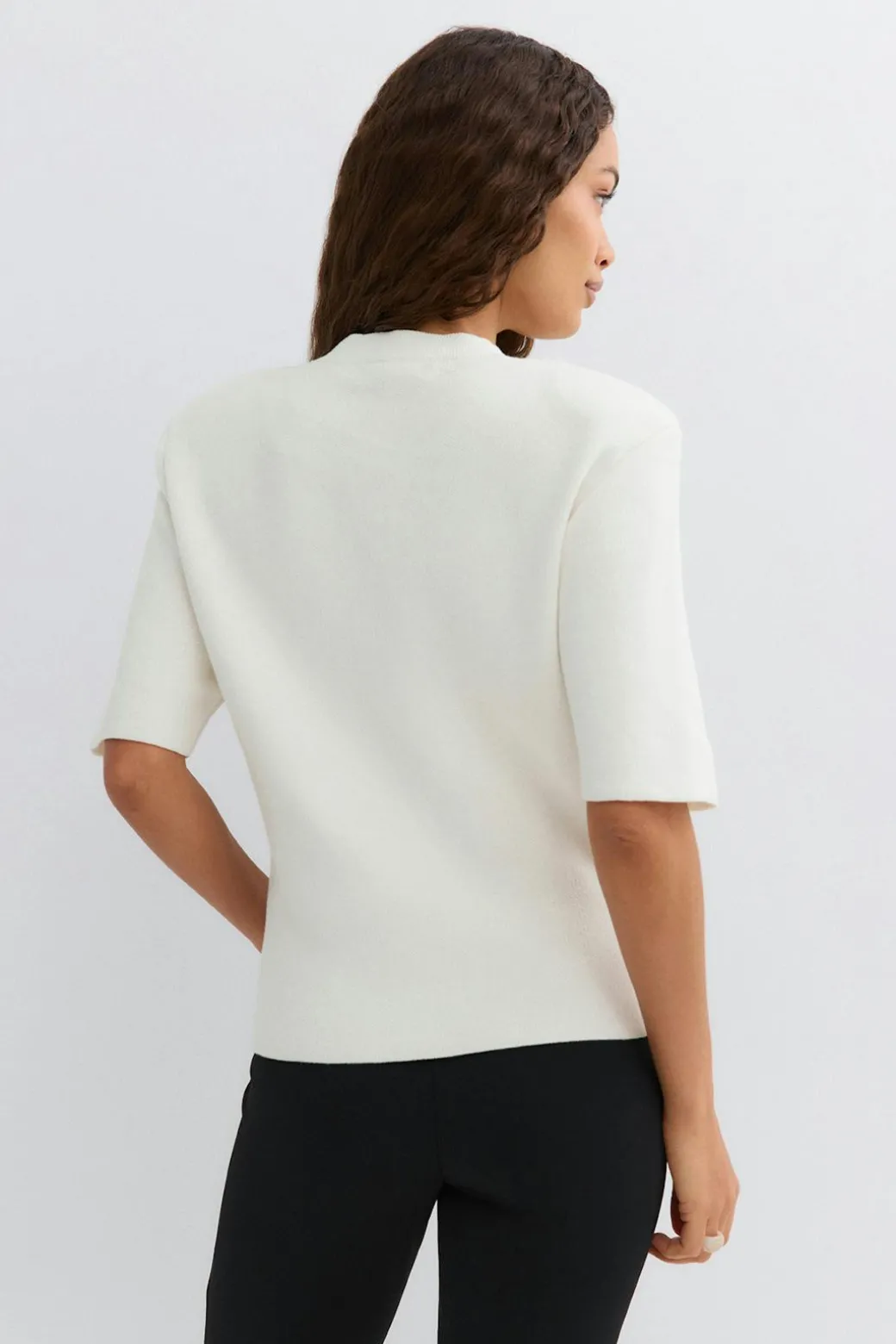 Shoulder pad knitted top
