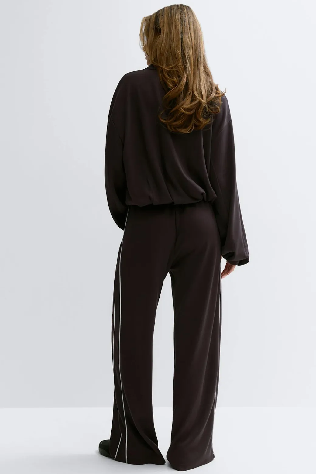 Soft sporty trousers