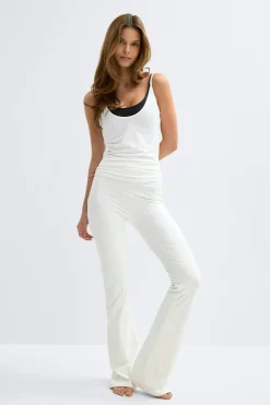Soft strap yoga singlet