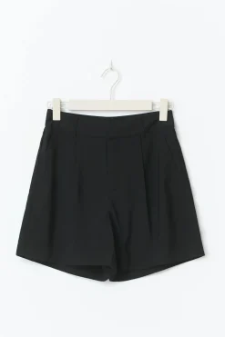 tailored bermuda shorts