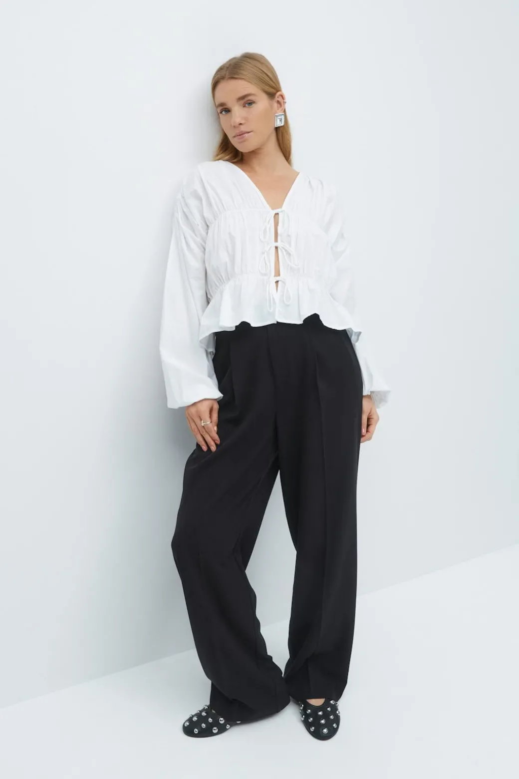 Tailored wide trousers