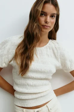 Textured puff sleeve top