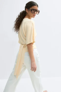 Tie back top
