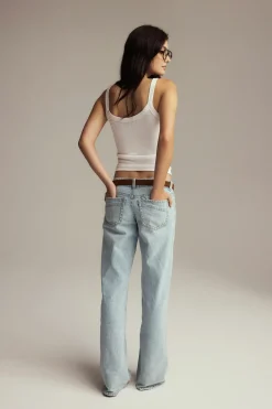 Tight fit rib singlet