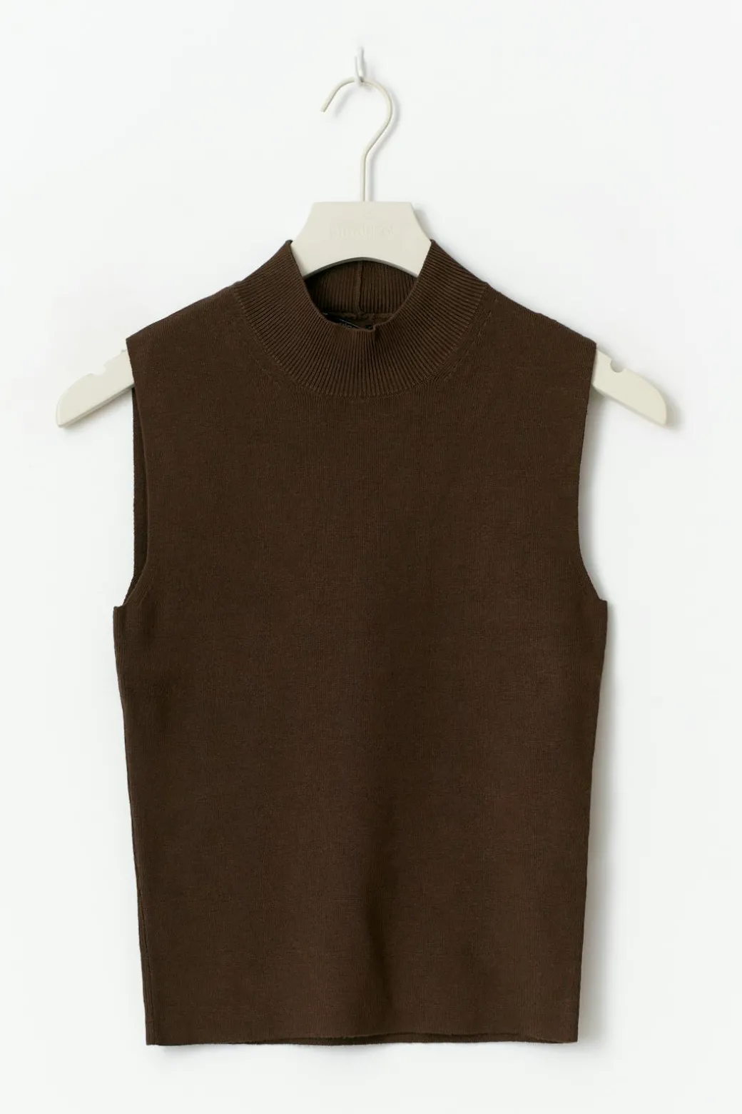 Turtleneck knitted top