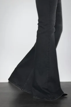 Ultra flare jeans