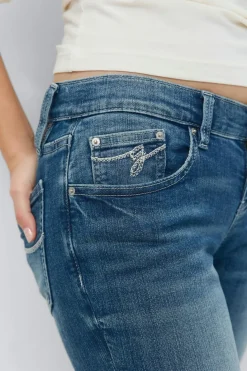 Ultra low bootcut jeans