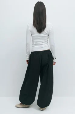 Wide balloon trousers