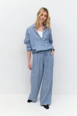 Wide linen trousers
