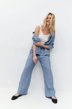 Wide linen trousers