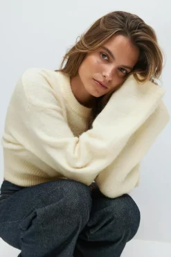 Wide sleeve knitted sweater