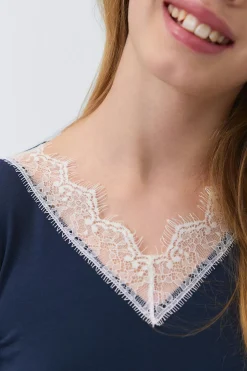 Y lace top