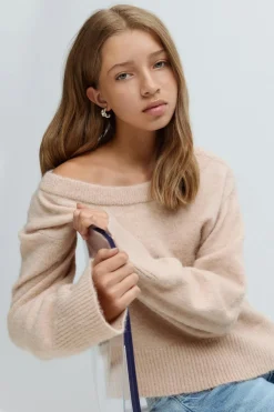 Y oversized knitted sweater