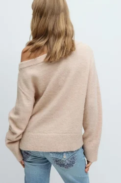 Y oversized knitted sweater