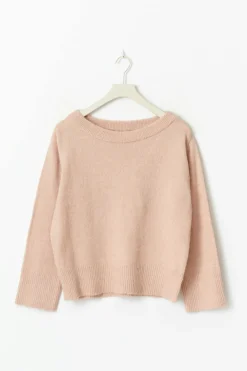 Y oversized knitted sweater