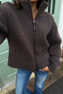 Y pile zip jacket